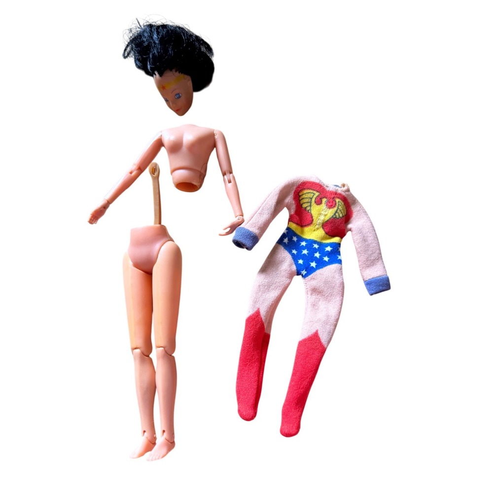 Vintage 1973 Mego Wonder Woman Doll for Parts/Restoration – Original Outfit
